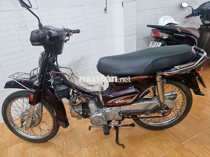 Honda Dream 1995 màu Nho