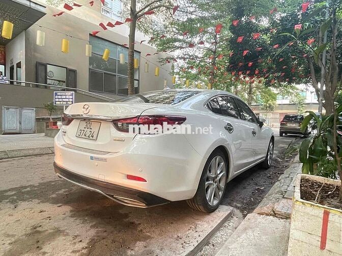 Mazda 6 2016 Premium 2.5 Trắng
