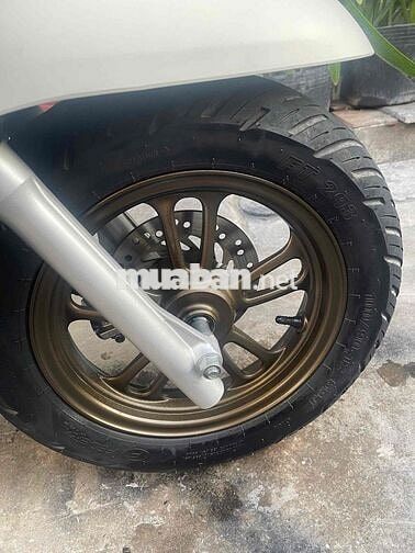 Scoopy 2023 đky 2024 xe đẹp máy zin êm chỉ 32tr5