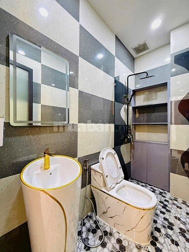 hh 2 % gửi ace bán giúp- nhà đẹp p15 tân bình