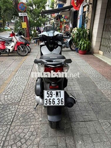 HONDA SH nhập Ý trắng sporty ODO 15895 zin chất xe