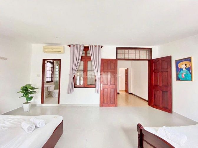 Cho thuê biệt thự 25A Nguyễn Ư Dĩ P.Thảo Điền Q.2 + Diện tích: 20mx35m