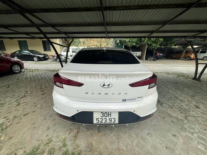 Bán xe elantra đời 2021, xe cũ nhưng nguyên zin, rất ít đi