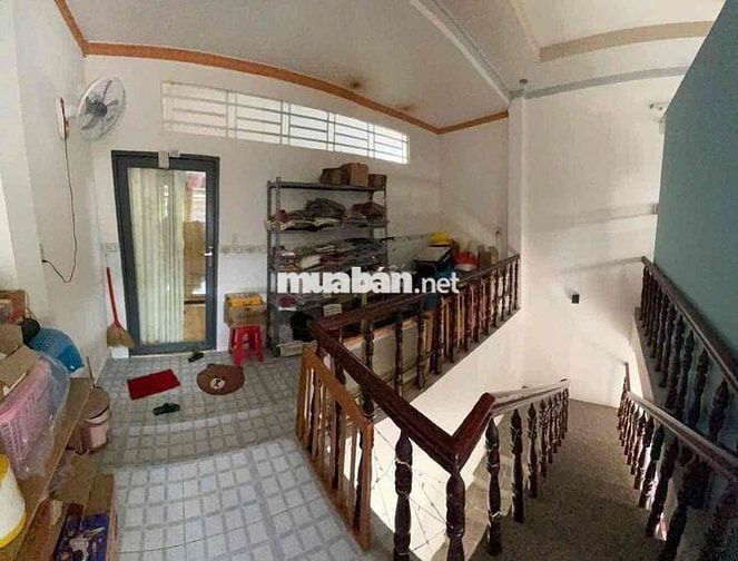 bán nhà 1t1l trung tâm thành phố lộ ô tô