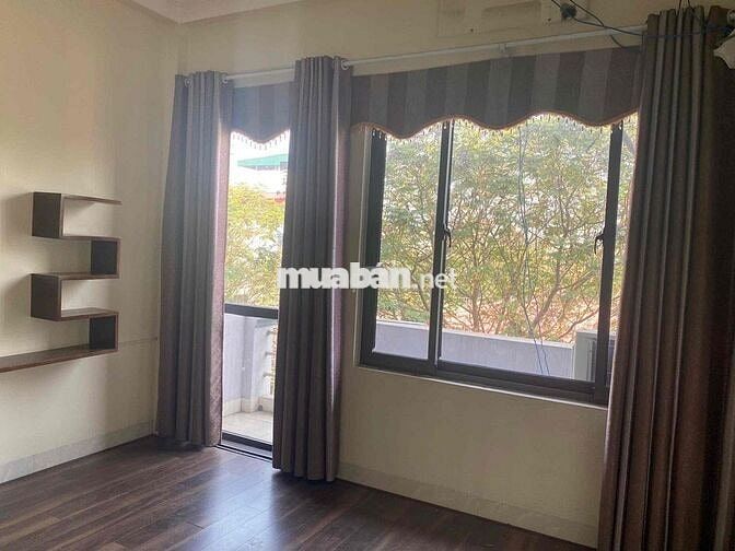 chính chủ bán liền kề hàng bè, 50m2, không lỗi, view công viên nhà vh