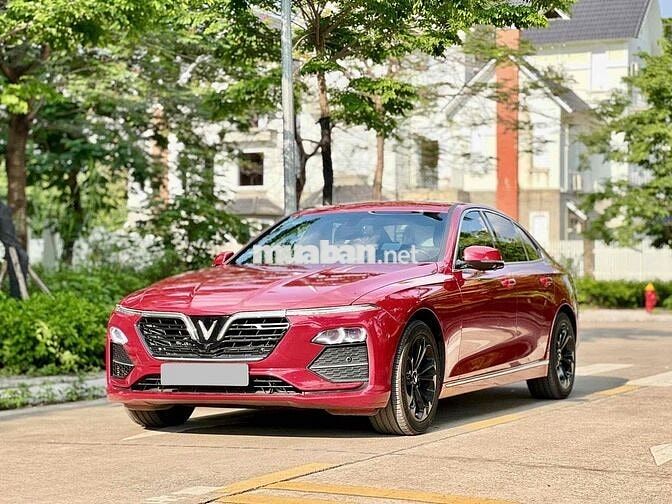 VinFast Lux A Plus 2.0 Turbo sản xuất 2022