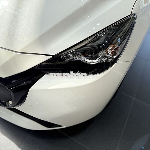 Mazda 2 Trắng Xe tập lái