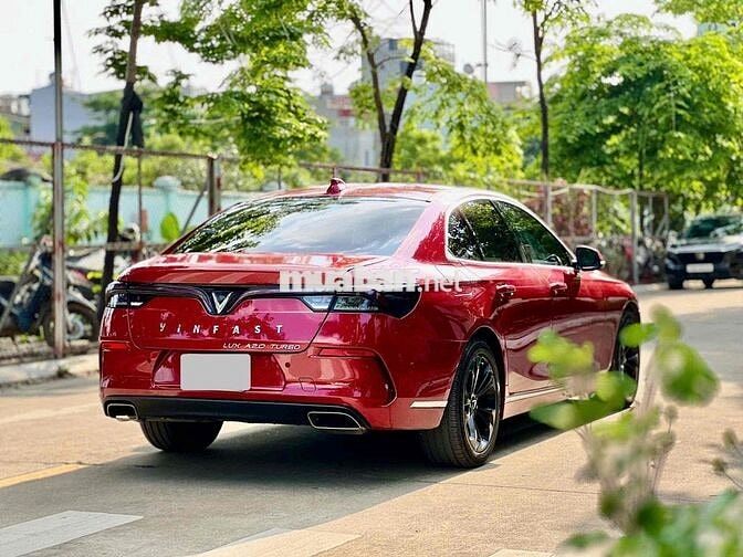 VinFast Lux A Plus 2.0 Turbo sản xuất 2022