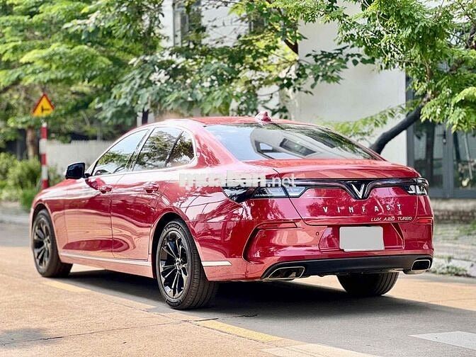 VinFast Lux A Plus 2.0 Turbo sản xuất 2022