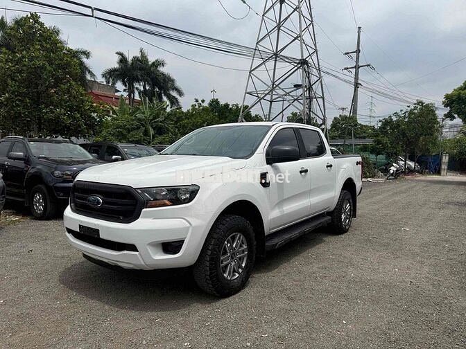 Ford Ranger Trắng 2019 XLT số sàn hai cầu