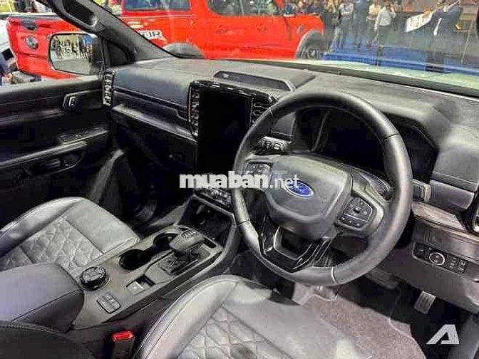 Ford Everest 2026 Trắng