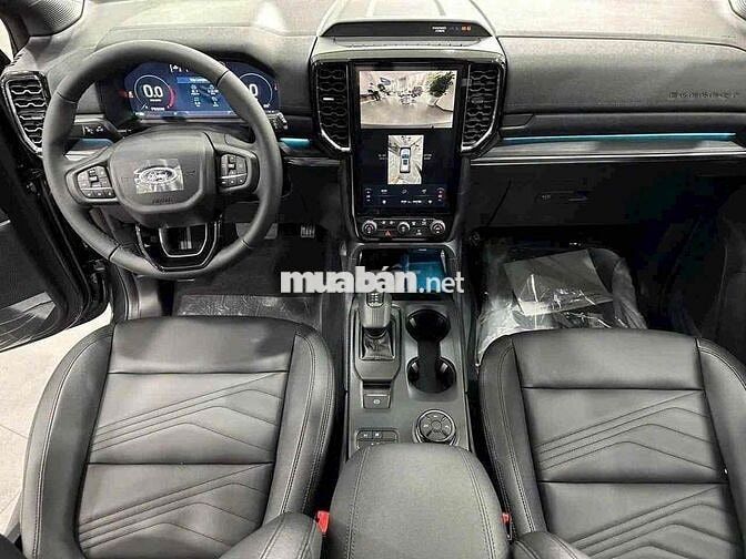 Ford Everest 2026 Trắng