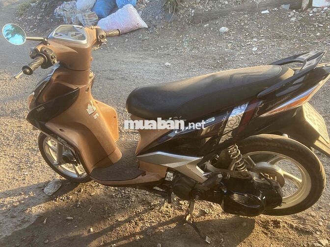 Yamaha Luvias màu Nâu