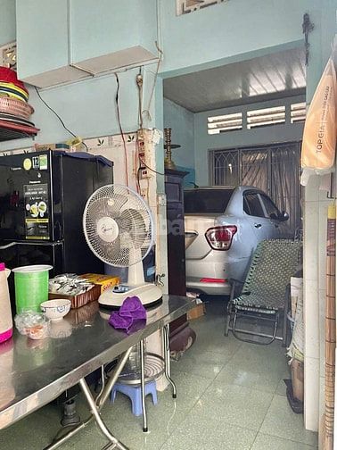 Chủ cần bán nhà hẻm xe hơi đg Lê Văn Thịnh