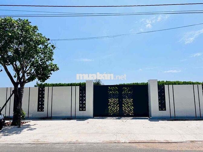 SIÊU RẺ ĐẸP NẰM NGAY ĐƯỜNG NHÁNH NGUYỄN HUỆ XÃ ĐẤT ĐỎ - TP HCM - NHANH