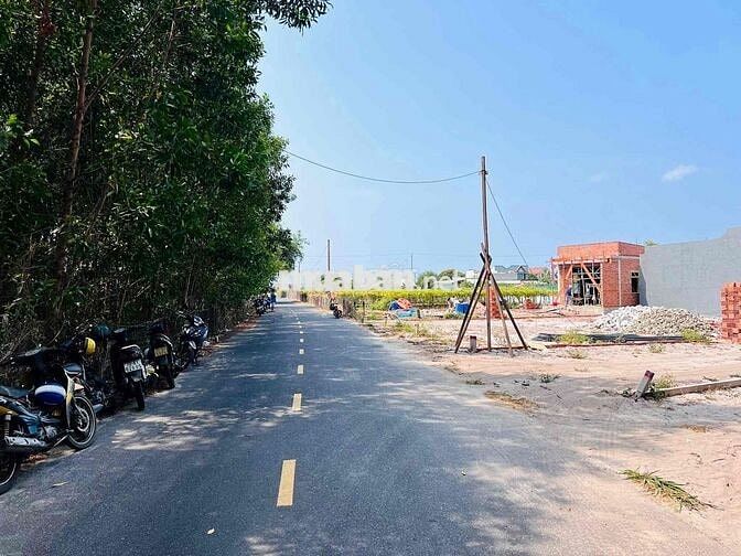 *** LÔ NÀY CÁCH BIỂN CHỈ 2.5KM GIÁ TỐT CHO ANH CHỊ ĐẦU TƯ XÃ PHƯỚ