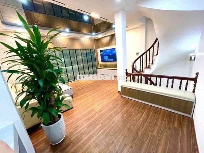 1 căn 30M  5 tầng MT 6m Nội thất cao cấp Kiến Hưng Hà Đông