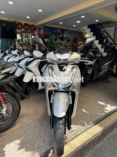 SH 150i ABS 2019 Bạc Porsche BSTP Bao Sang Tên