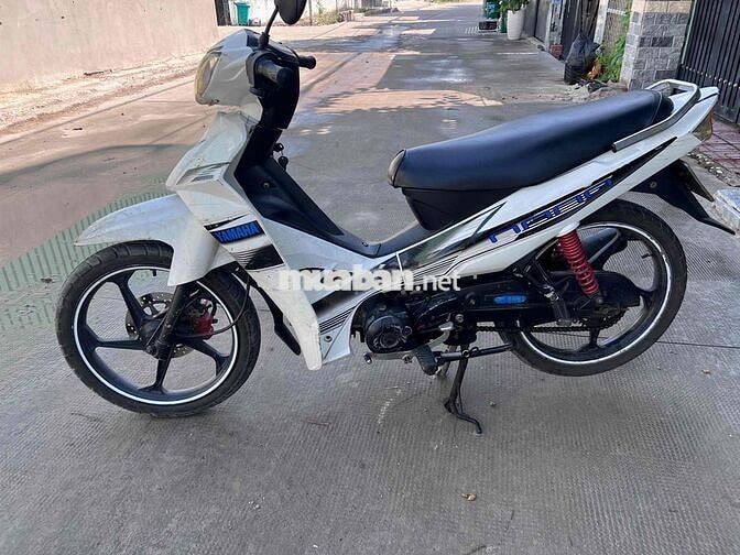 Sirius 50cc Trắng-2017 -rất mới -máy êm ru