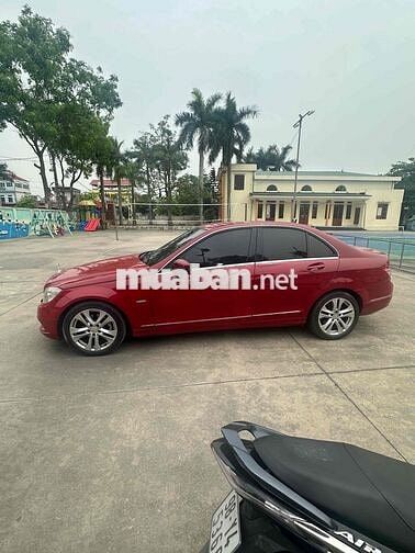 Mercedes-Benz C200 2010 Đỏ