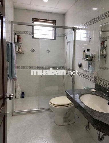 Gần trường - chợ, nhà Xóm Đất 3T - 63m2, ngang 5m. 10.3 tỷ