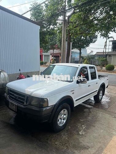 Ford Ranger 2005 XL 2.5 4X4 MT - 200000 km