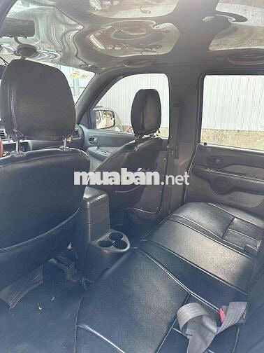 Ford Ranger 2005 XL 2.5 4X4 MT - 200000 km