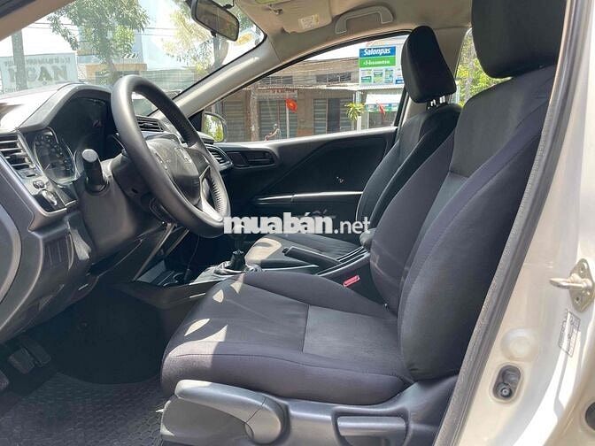 Honda City 2017 Số sàn Trắng