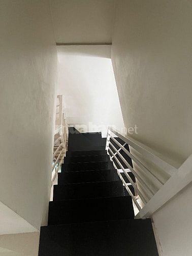 Cho thuê nhà nguyên căn, đầy đủ nội thất