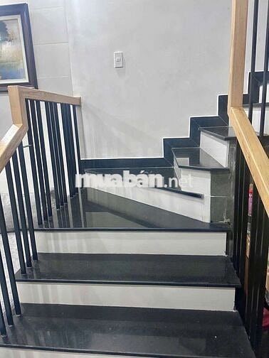 Bán nhà 3tầng vừa ở vừa cho thuê có tiền nhiều hòa xuân Đà Nẵng 