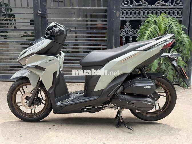 Honda Vario 125 2025 Xám 4000km Smartkey