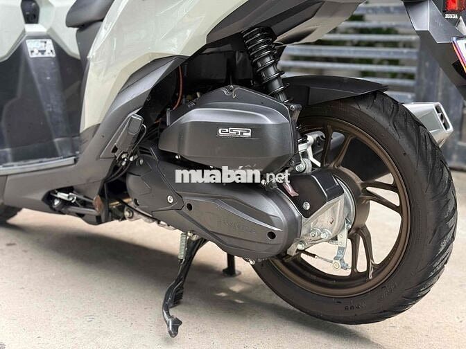 Honda Vario 125 2025 Xám 4000km Smartkey