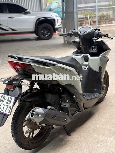 Honda Vario 125 2025 Xám 4000km Smartkey
