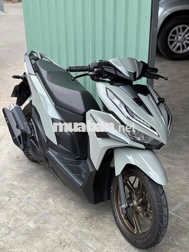 Honda Vario 125 2025 Xám 4000km Smartkey