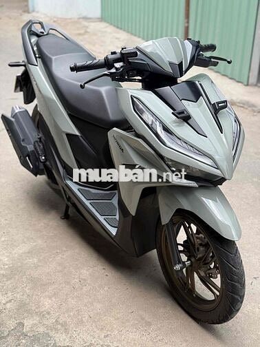 Honda Vario 125 2025 Xám 4000km Smartkey