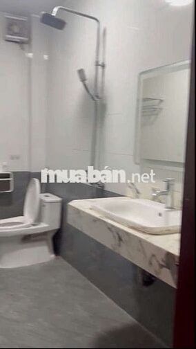 🏡 CHO THUÊ NHÀ NGỌC LÂM – 3 TẦNG RỘNG 79m – GIÁ TỐT 15TR/TH