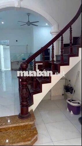 🏡 CHO THUÊ NHÀ NGỌC LÂM – 3 TẦNG RỘNG 79m – GIÁ TỐT 15TR/TH