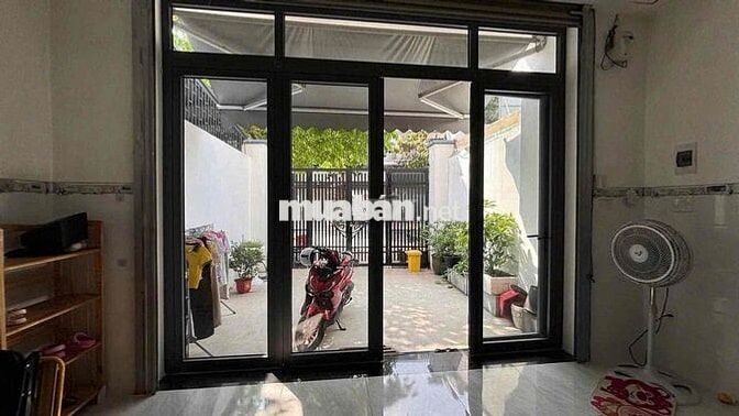 Nhanh ạ!  Nhà mặt tiền Kinh Doanh gần Vòng xoay Hiệp Thành 3