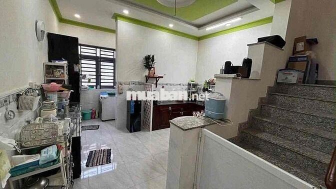 Nhanh ạ!  Nhà mặt tiền Kinh Doanh gần Vòng xoay Hiệp Thành 3