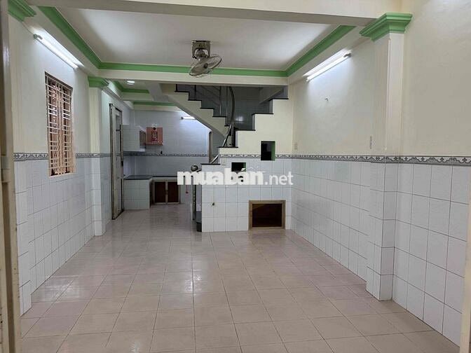 cho thuê nhà 1 trệt 2 lầu 1 sân thượng đường Phạm Đình Hổ Q6