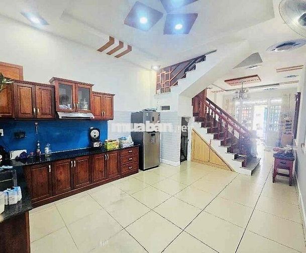 GIẢM SÂU 600 TRIỆU NHÀ 3 TẦNG TRƯỜNG THỌ CẠNH GA METRO CHỈ 7 TỶ NHỈNH