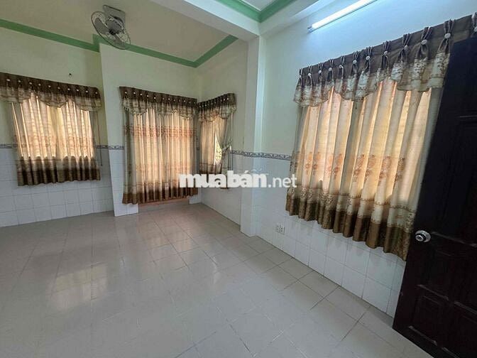 cho thuê nhà 1 trệt 2 lầu 1 sân thượng đường Phạm Đình Hổ Q6