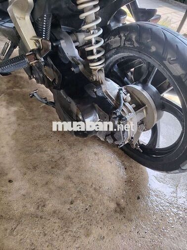 Yamaha Luvias 2010 Đỏ - Đen
