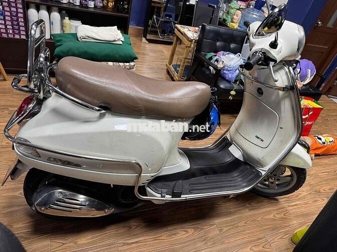 Piaggio Vespa 2012 Trắng