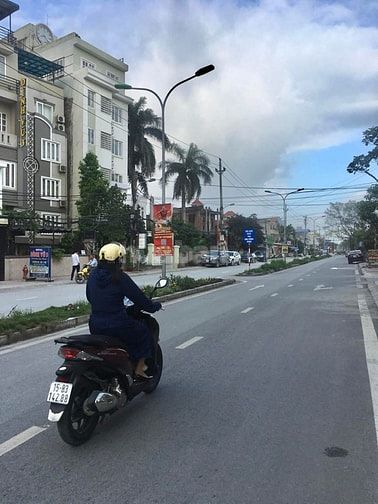 Toà nhà khách sạn 6 tầng cần bán ngay