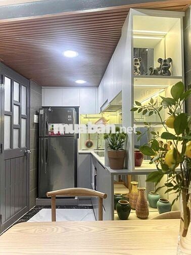 Cho Thuê Nhà Nguyên Căn - Đường Sư Vạn Hạnh - Mới Sẵn Nội Thất