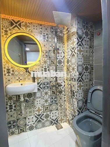Cho Thuê Nhà Nguyên Căn - Đường Sư Vạn Hạnh - Mới Sẵn Nội Thất
