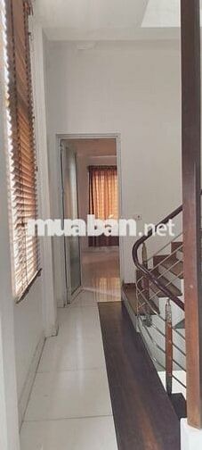 Bán nhà mặt đường Phù Ninh 4m mặt đường thuận lợi buôn bán