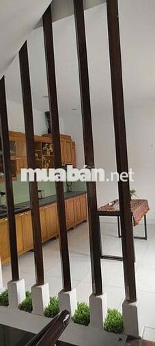 Bán nhà mặt đường Phù Ninh 4m mặt đường thuận lợi buôn bán