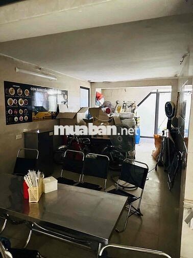 Hiếm ! Căn tập thể T 1 sổ hồng Bùi Ngọc Dương-Sát phố-110m-Hơn 4tỷ